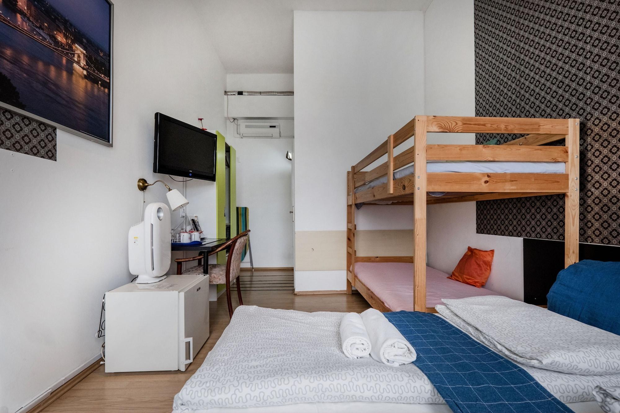 Europa Centerpoint Guesthouse Budapest Exterior foto