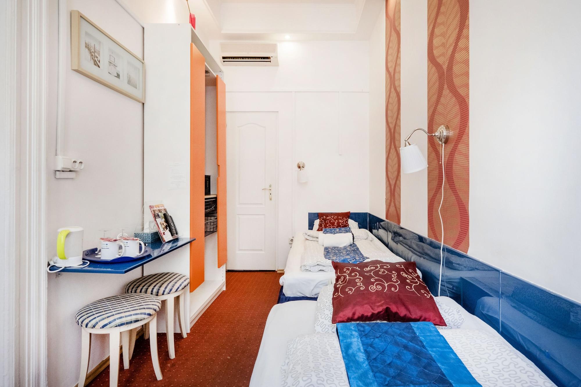 Europa Centerpoint Guesthouse Budapest Exterior foto