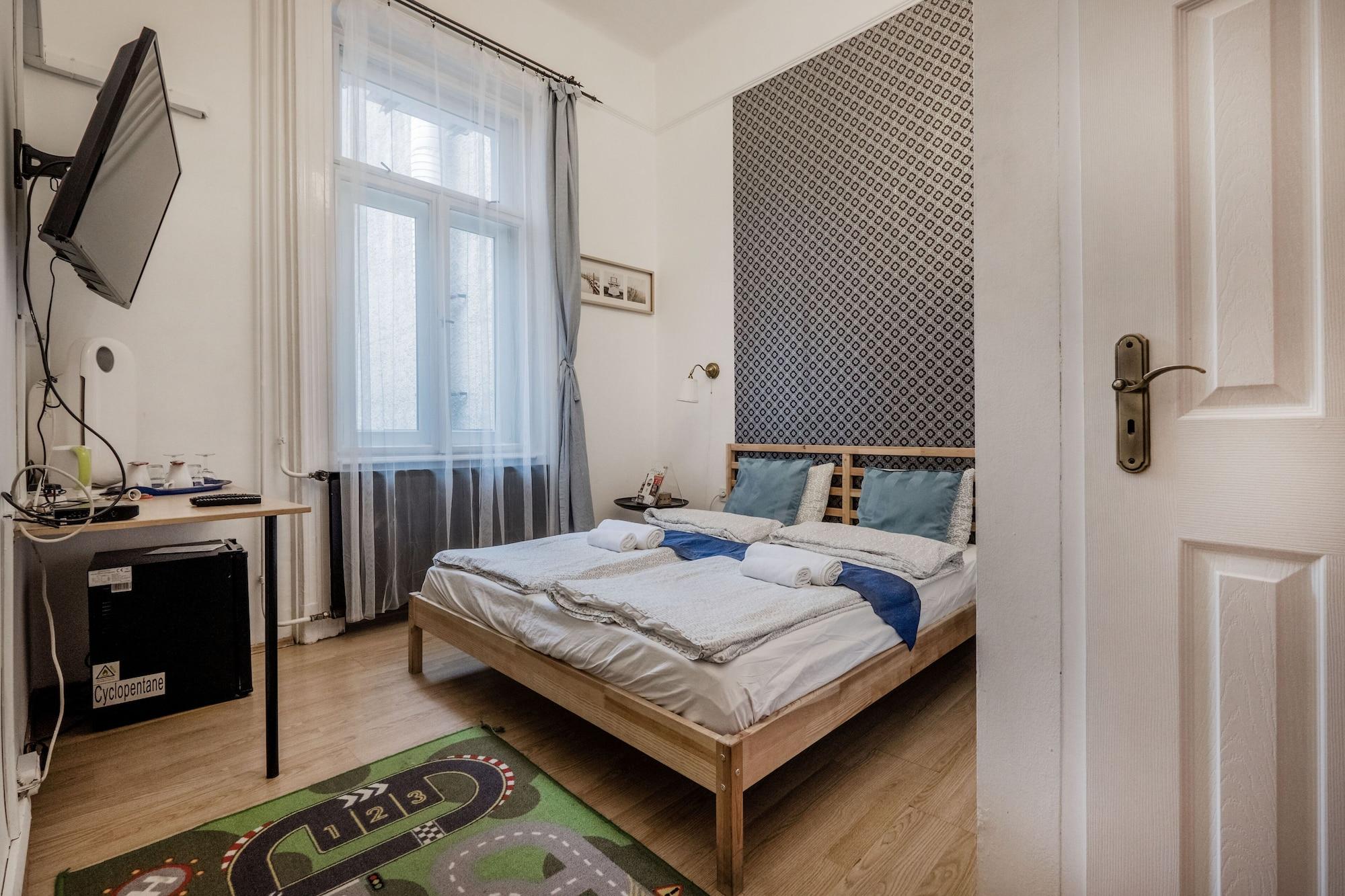 Europa Centerpoint Guesthouse Budapest Exterior foto